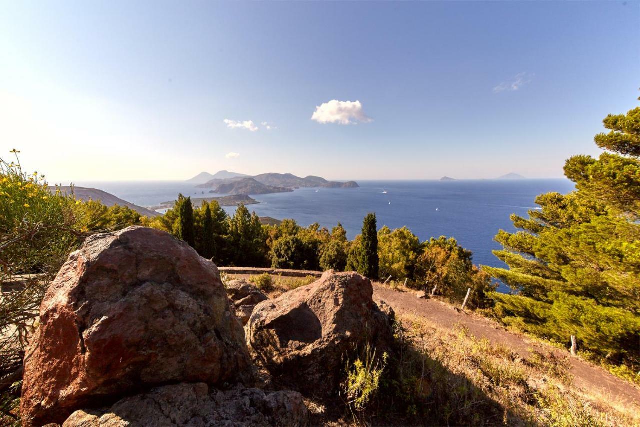 Villa Capo Grillo Cottage Vulcano  Exterior photo